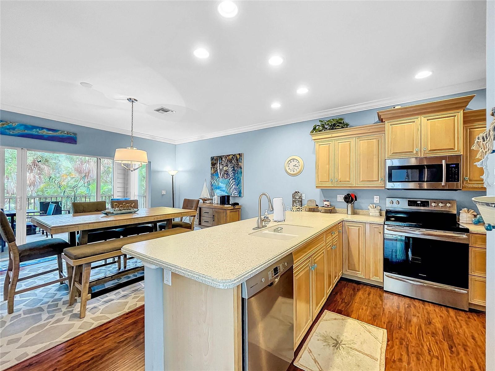 219 81ST ST, HOLMES BEACH, FL, 34217