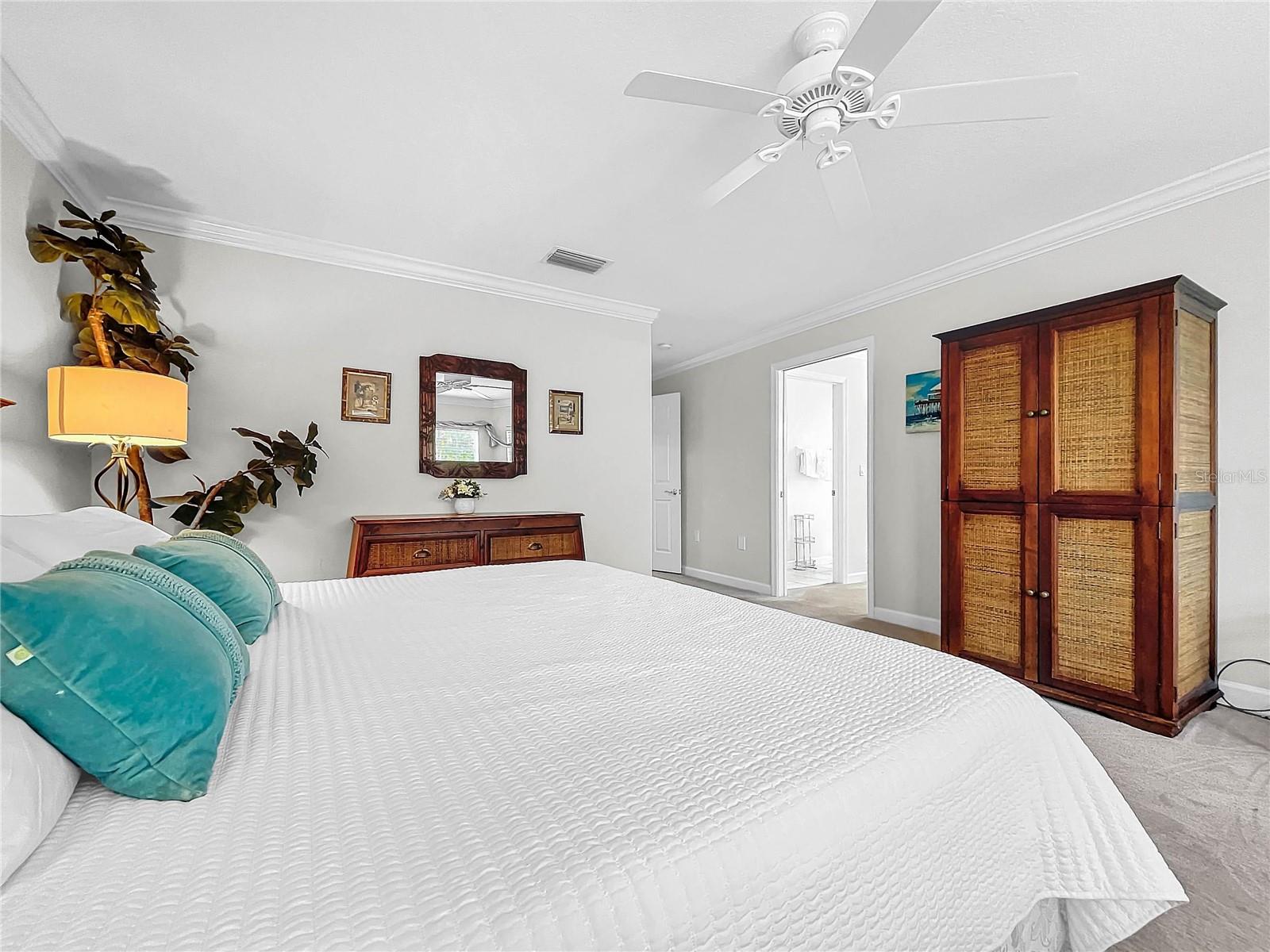 219 81ST ST, HOLMES BEACH, FL, 34217