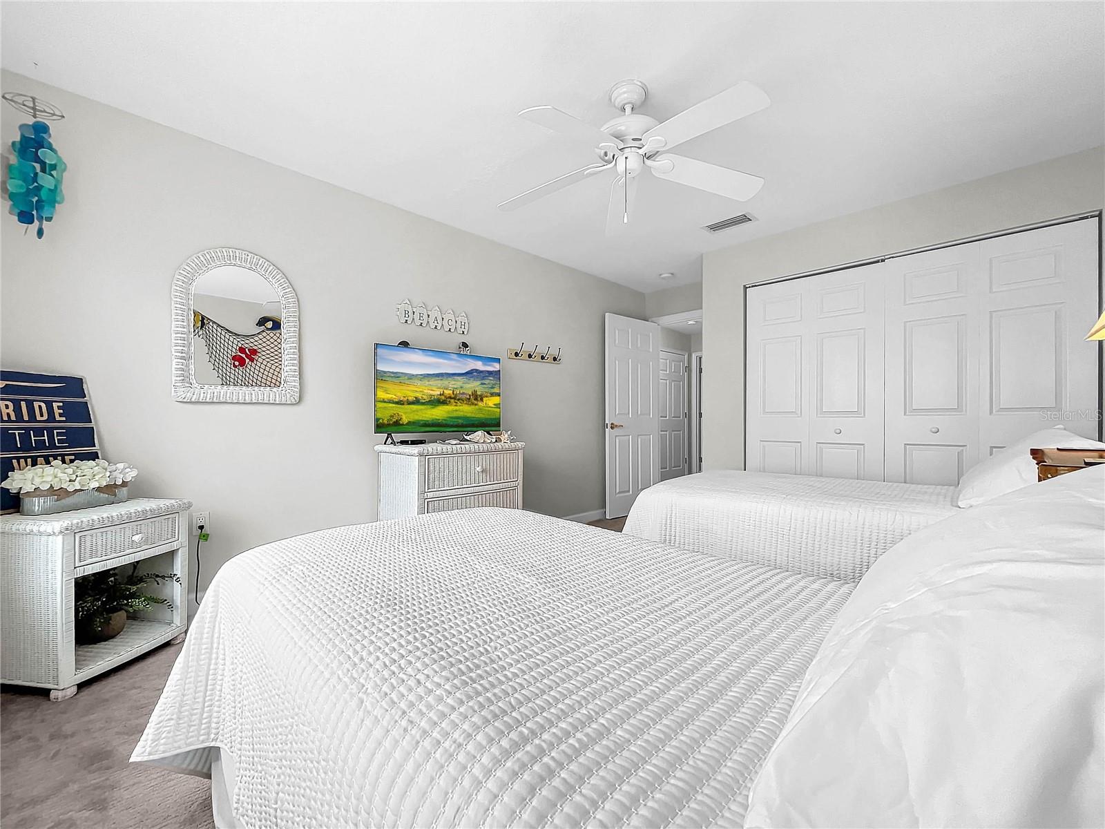 219 81ST ST, HOLMES BEACH, FL, 34217