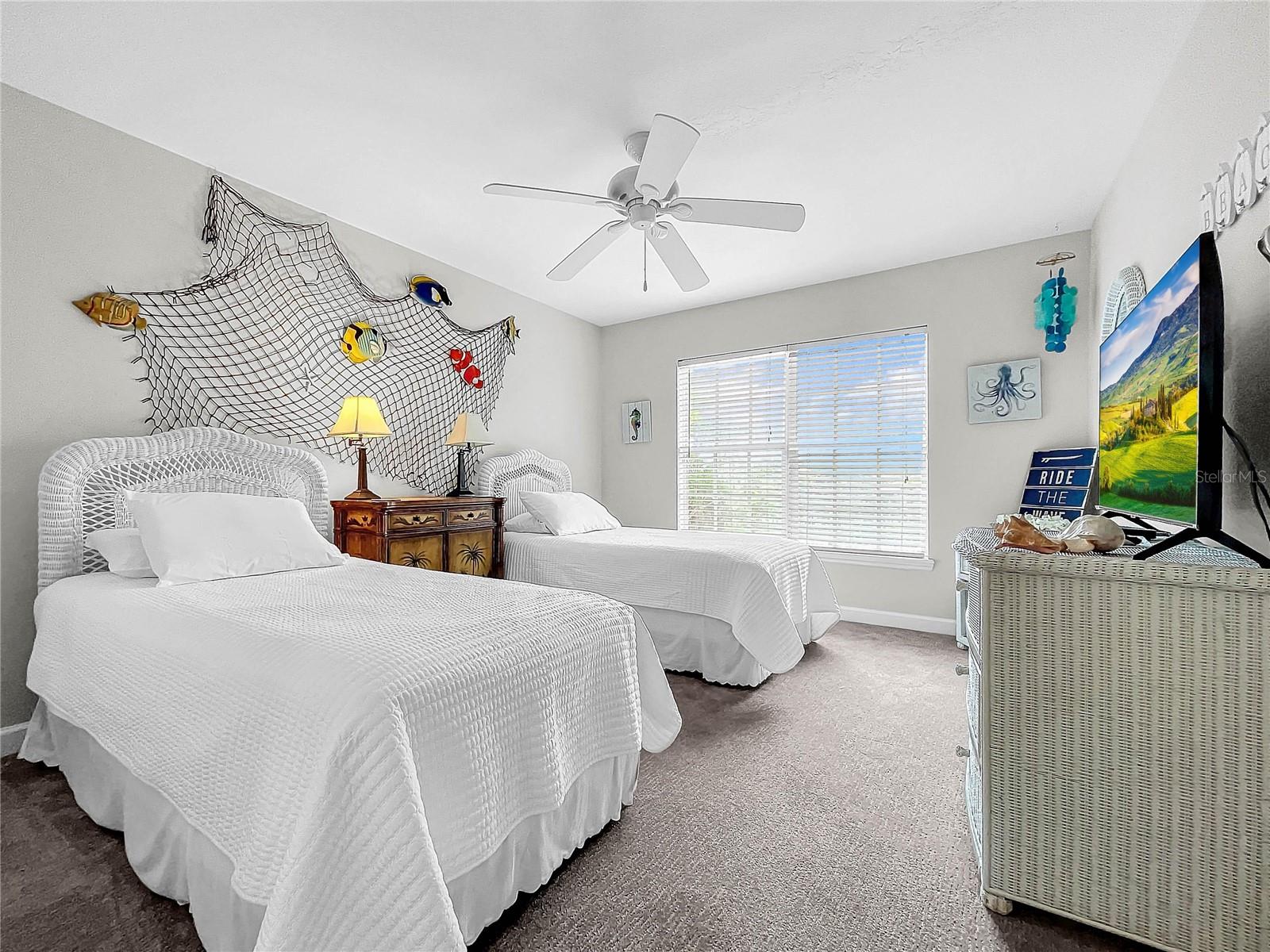 219 81ST ST, HOLMES BEACH, FL, 34217