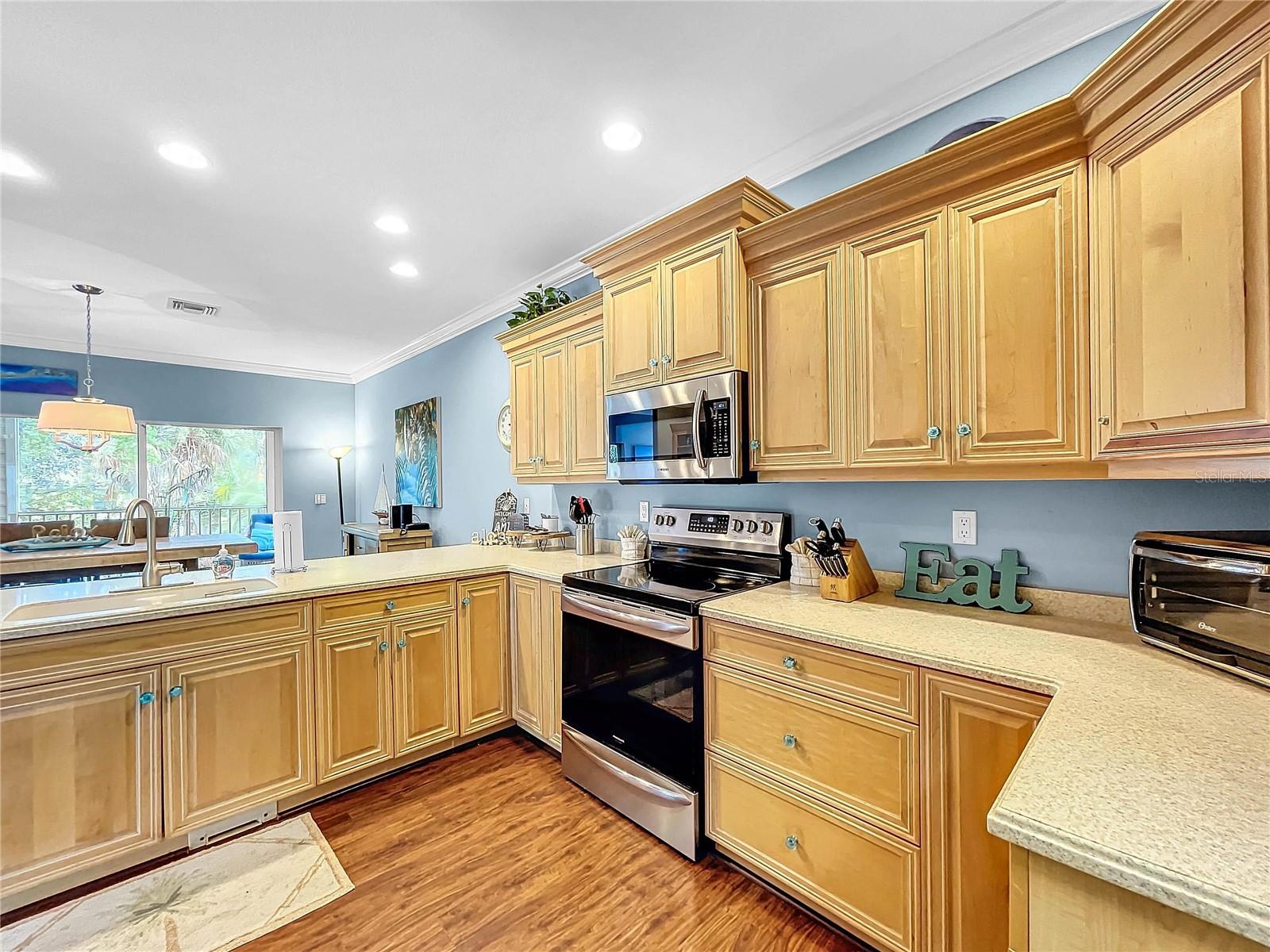 219 81ST ST, HOLMES BEACH, FL, 34217