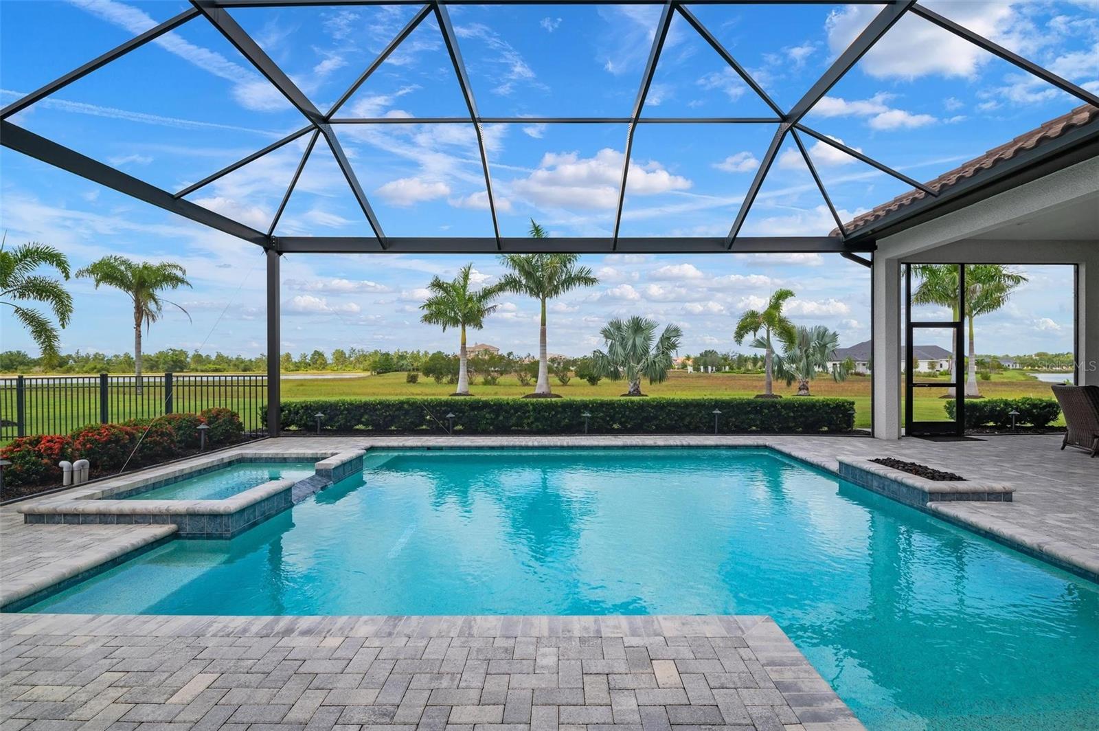 8480 LINDRICK LN, BRADENTON, FL, 34202