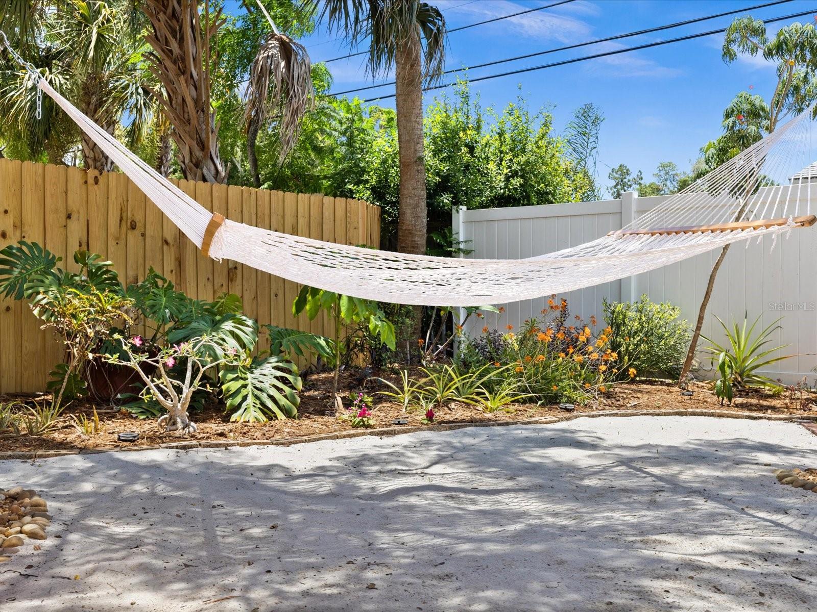 7126 13TH ST N, ST PETERSBURG, FL, 33702