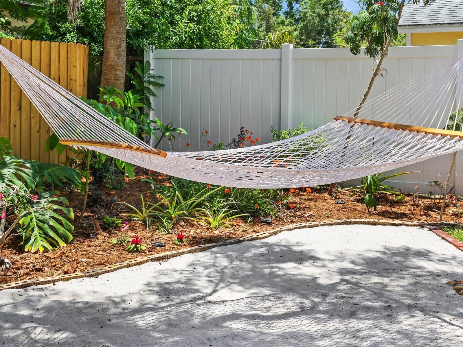 7126 13TH ST N, ST PETERSBURG, FL, 33702