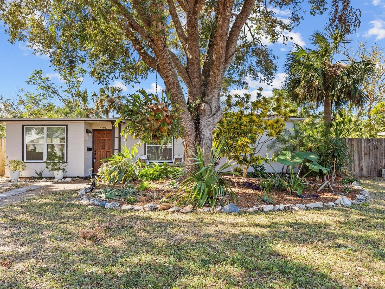 7126 13TH ST N, ST PETERSBURG, FL, 33702