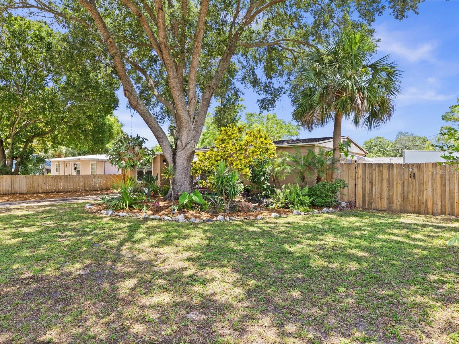 7126 13TH ST N, ST PETERSBURG, FL, 33702