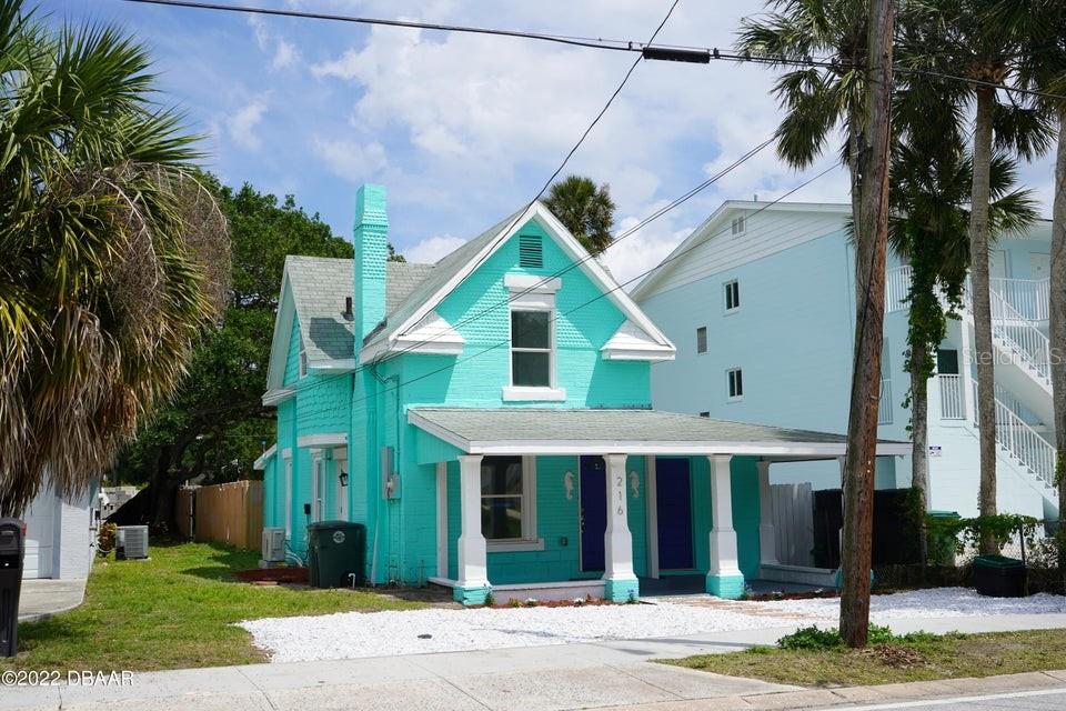 216 N HALIFAX AVE, DAYTONA BEACH, FL, 32118