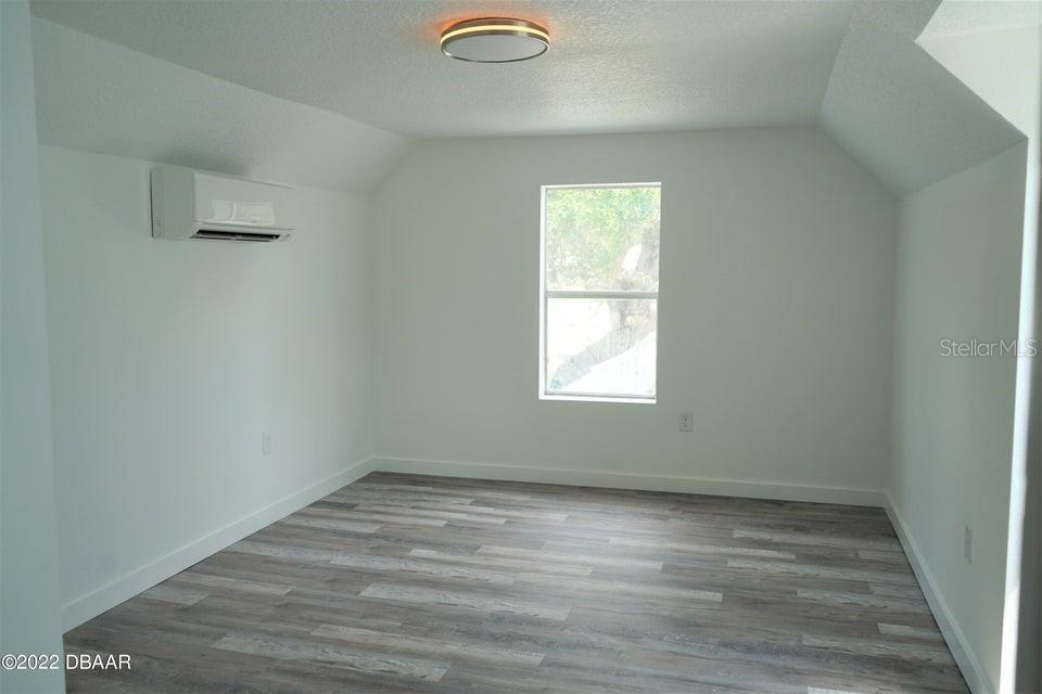 216 N HALIFAX AVE, DAYTONA BEACH, FL, 32118