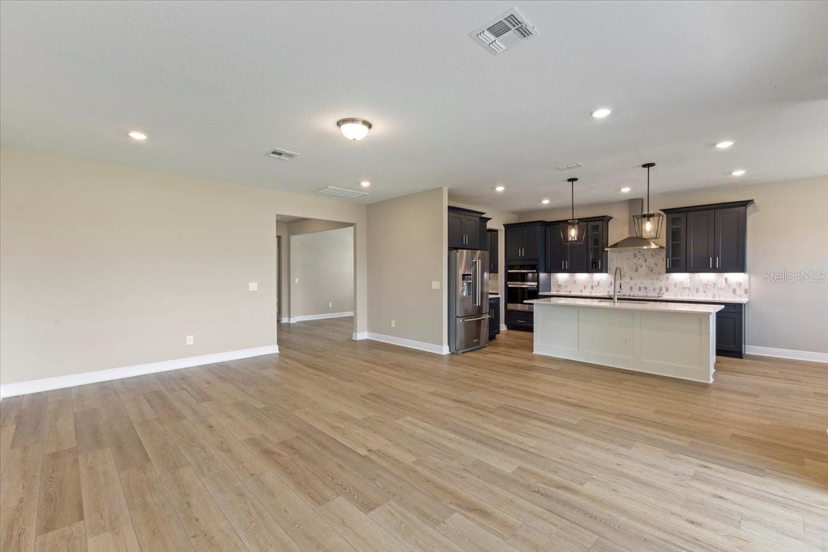 2137 DIVOT DR, DAYTONA BEACH, FL, 32124
