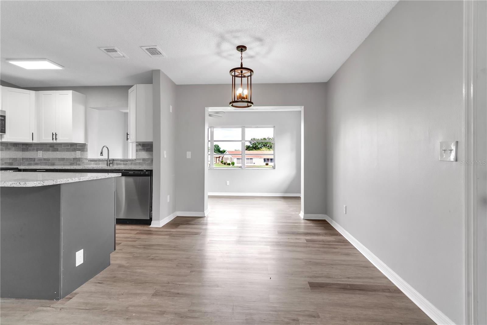 2220 GRENADIER DR #2220, SUN CITY CENTER, FL, 33573