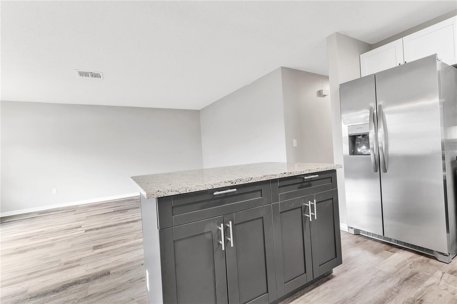 2220 GRENADIER DR #2220, SUN CITY CENTER, FL, 33573