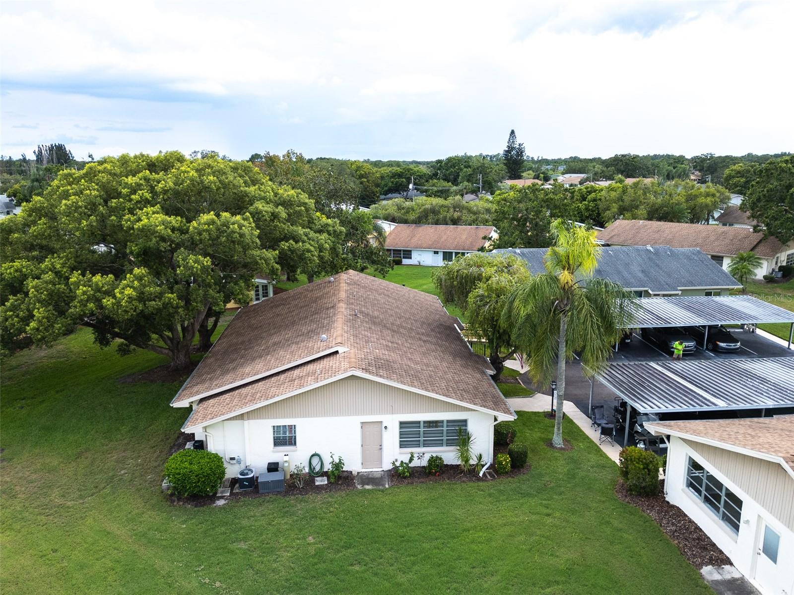 2220 GRENADIER DR #2220, SUN CITY CENTER, FL, 33573