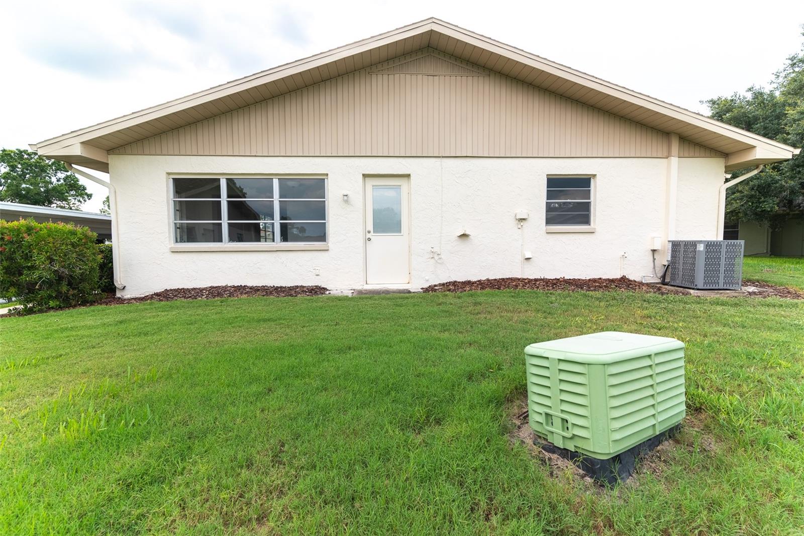 2220 GRENADIER DR #2220, SUN CITY CENTER, FL, 33573