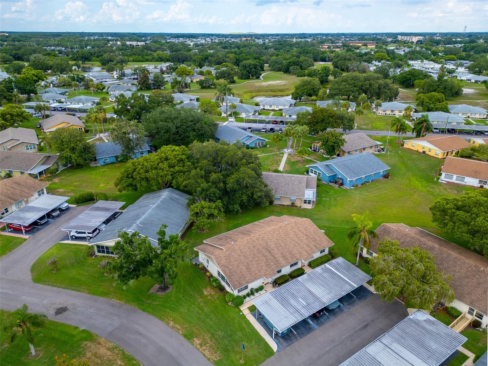 2220 GRENADIER DR #2220, SUN CITY CENTER, FL, 33573