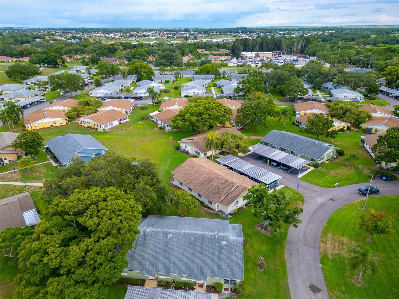 2220 GRENADIER DR #2220, SUN CITY CENTER, FL, 33573