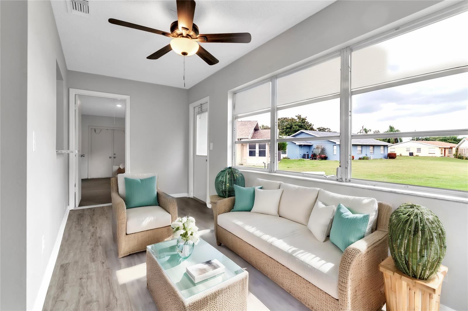 2220 GRENADIER DR #2220, SUN CITY CENTER, FL, 33573