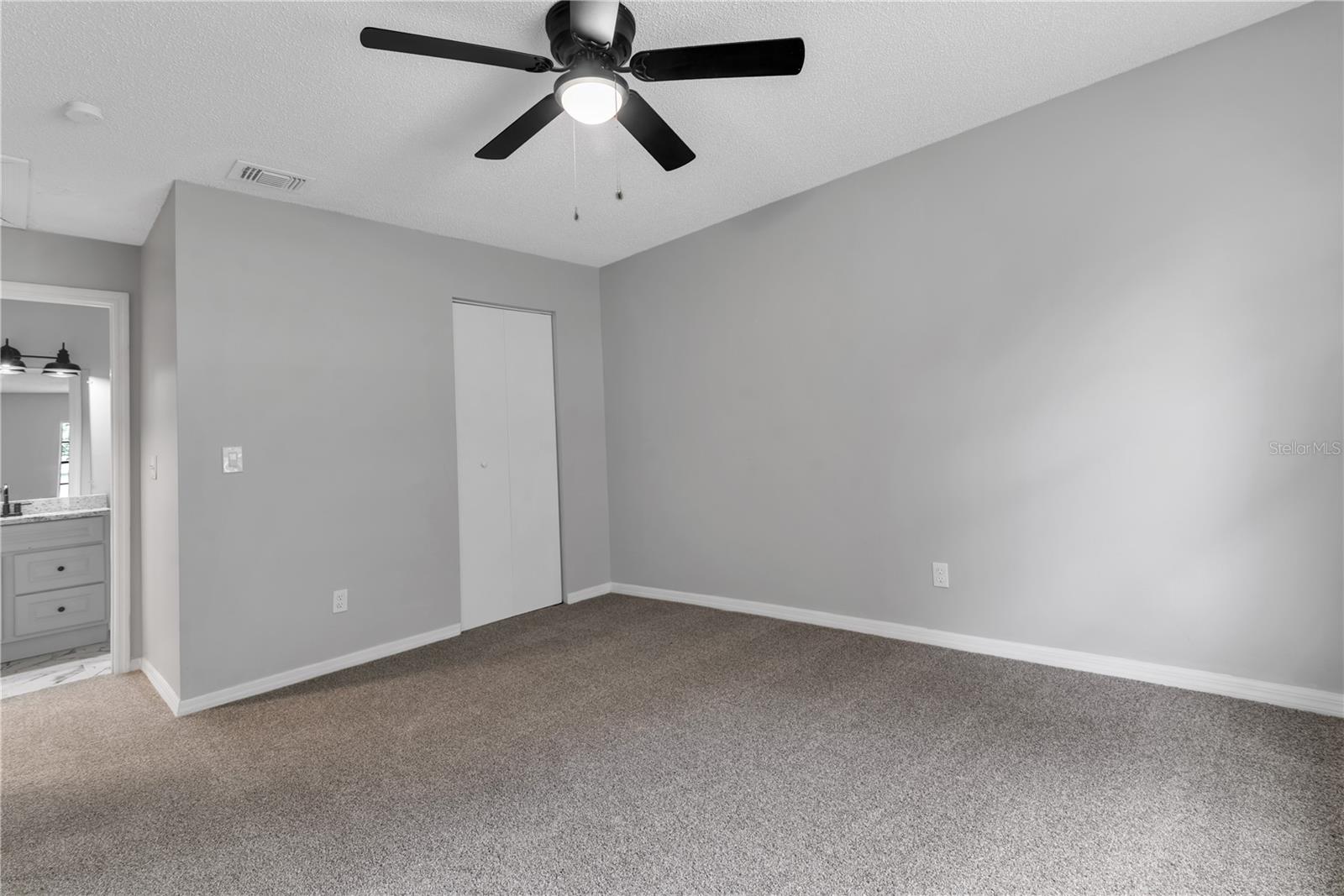 2220 GRENADIER DR #2220, SUN CITY CENTER, FL, 33573