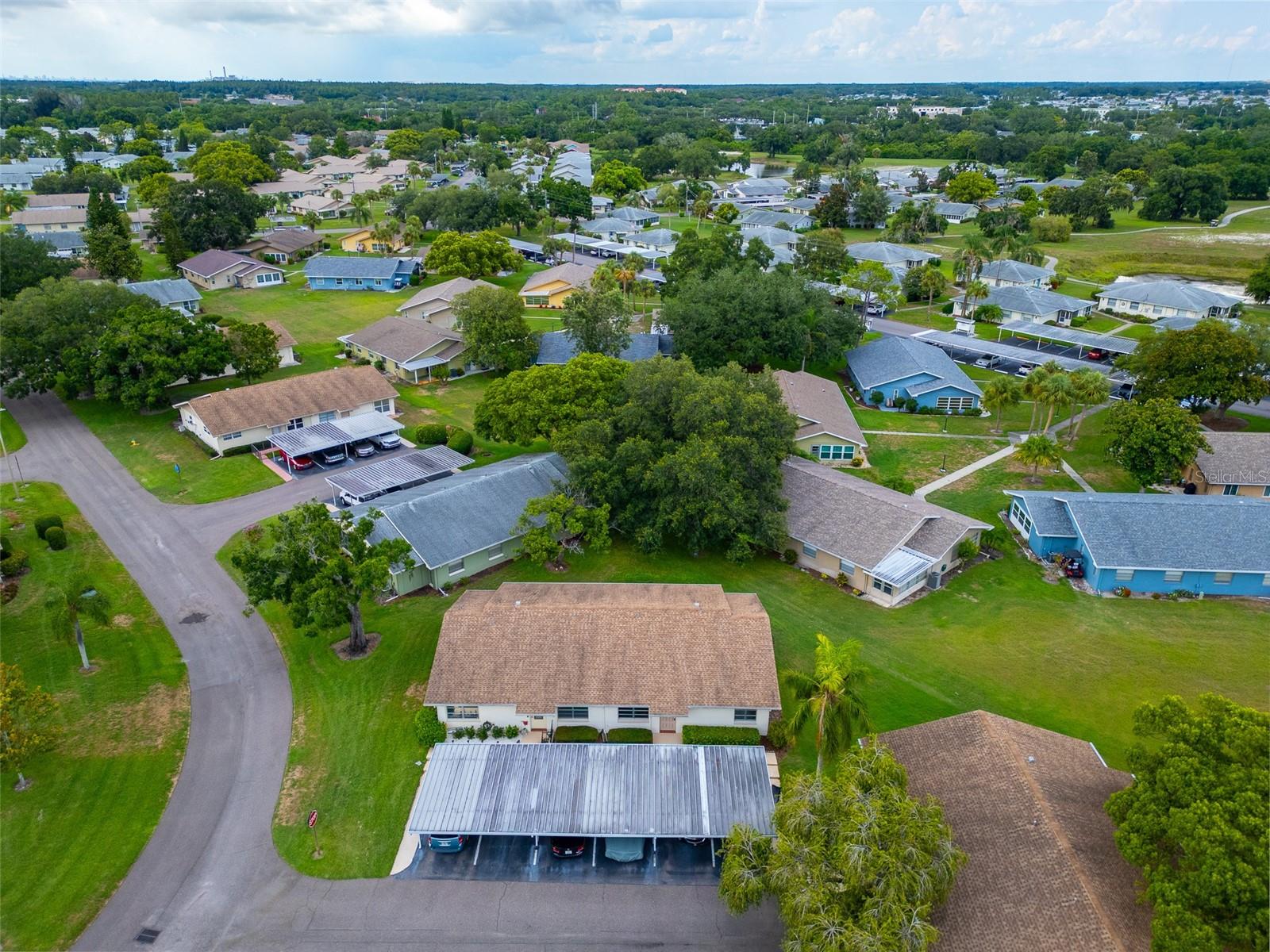 2220 GRENADIER DR #2220, SUN CITY CENTER, FL, 33573