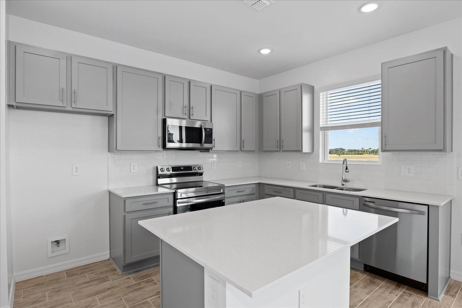 17355 PEREGRINE WAY, PUNTA GORDA, FL, 33982