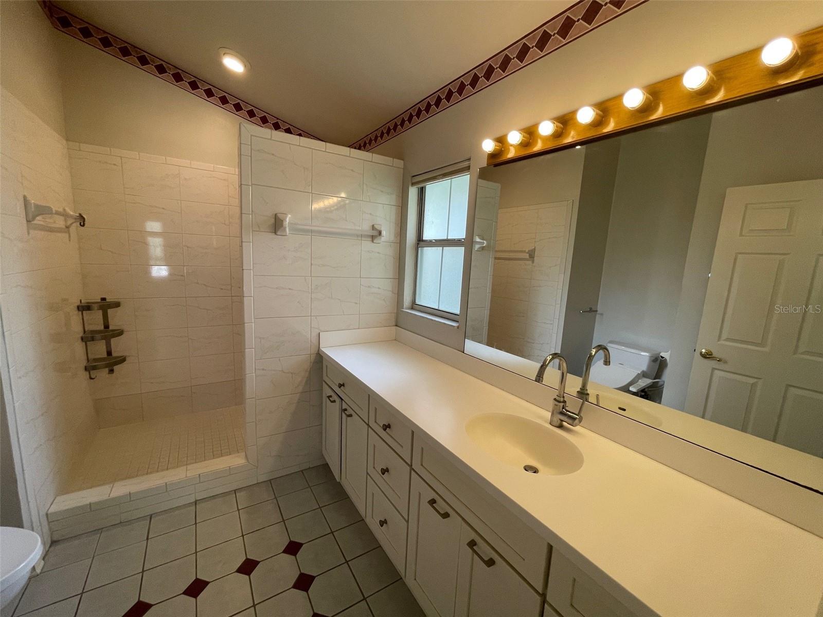 11669 CREEK DR, ALACHUA, FL, 32615