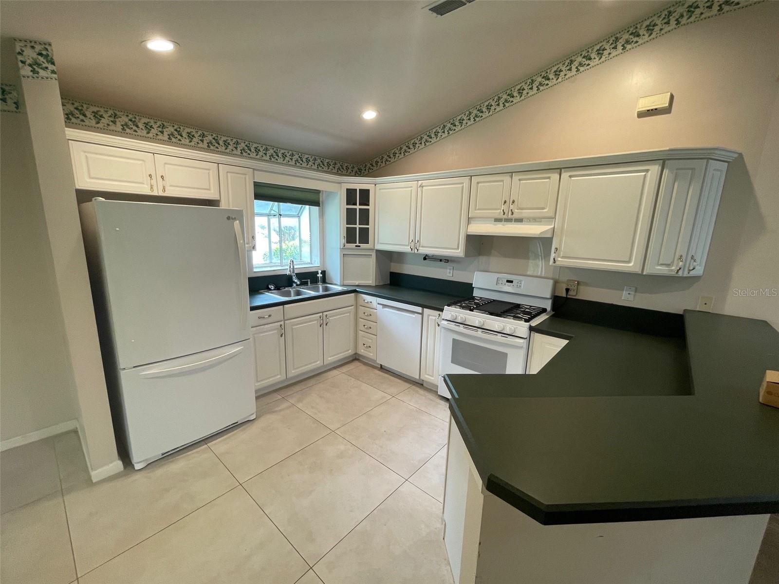 11669 CREEK DR, ALACHUA, FL, 32615