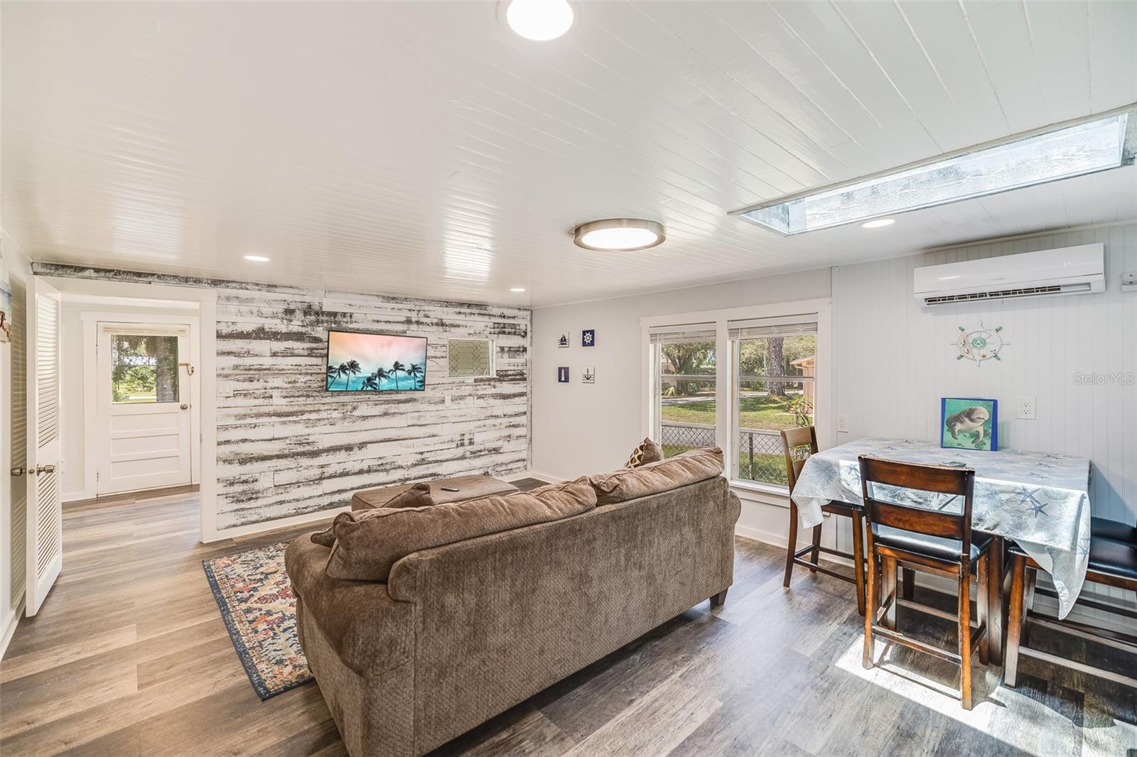 8278 ACACIA AVE, WEEKI WACHEE, FL, 34607