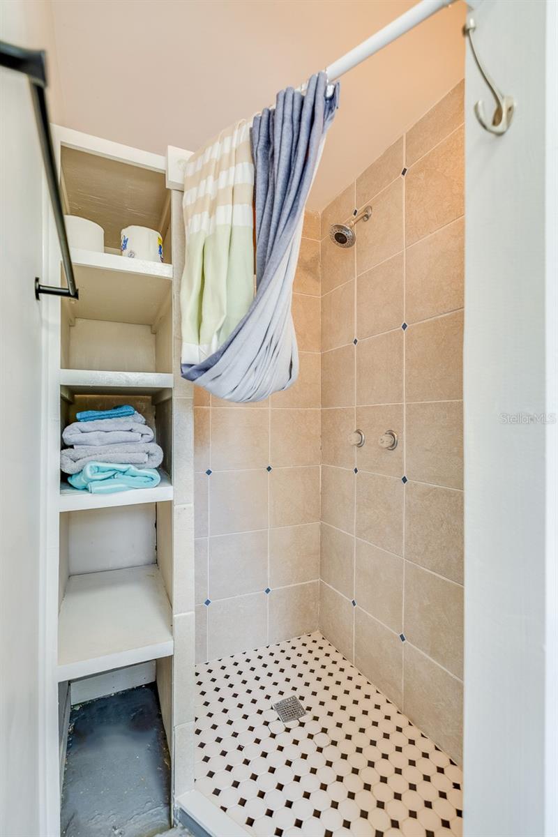 8278 ACACIA AVE, WEEKI WACHEE, FL, 34607