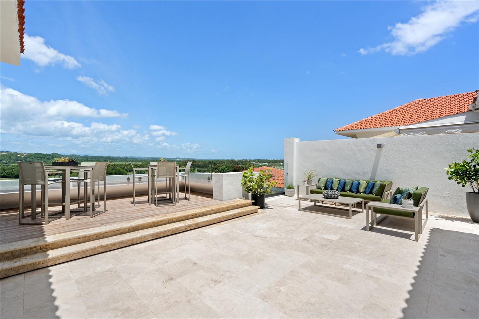 PR9106892 Property Photo