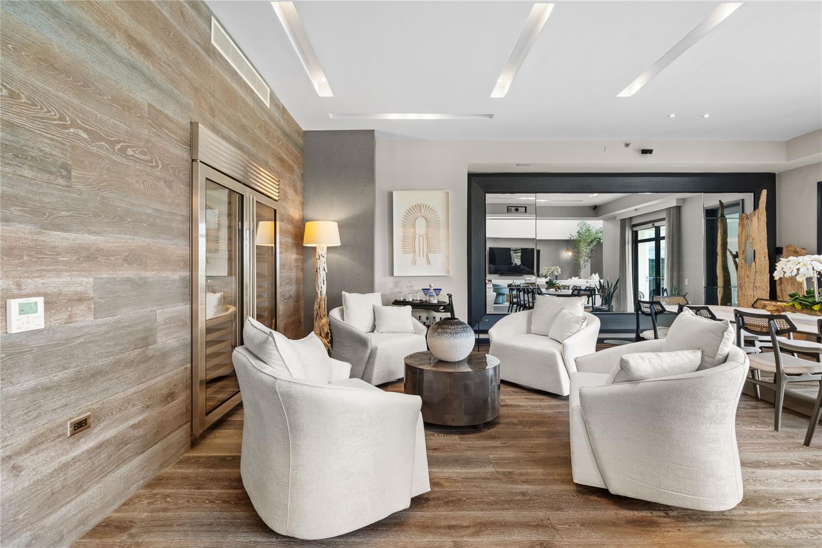 PR9106892 Property Photo