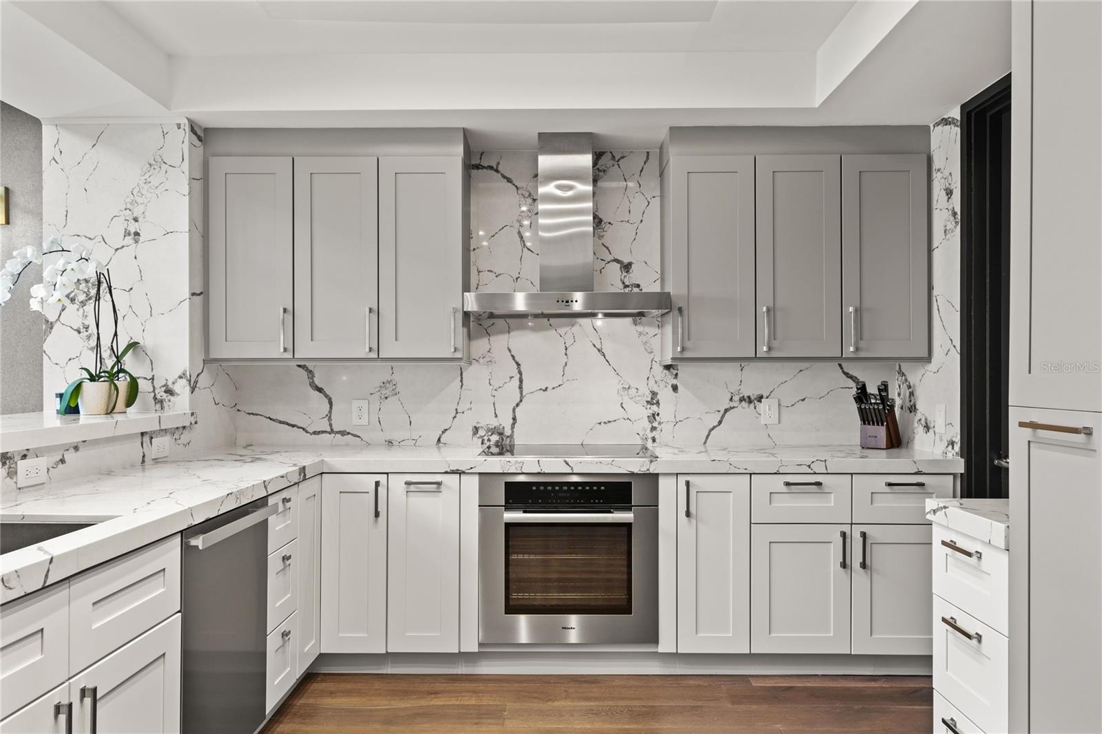 PR9106892 Property Photo