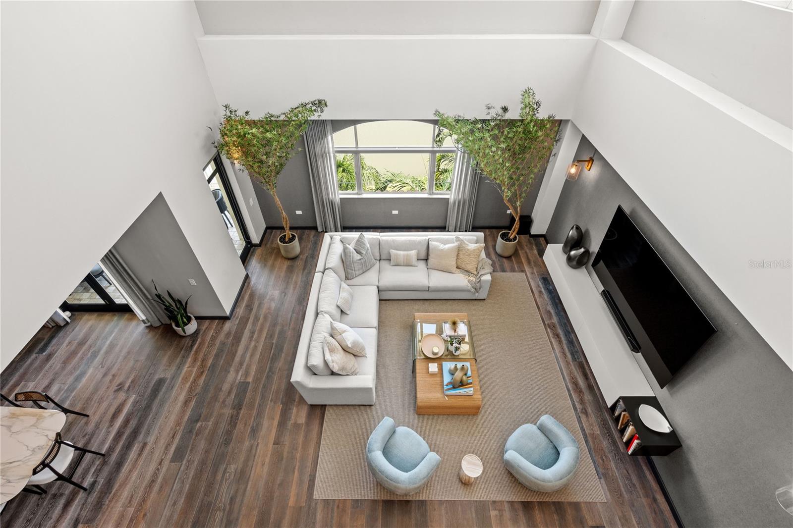 PR9106892 Property Photo