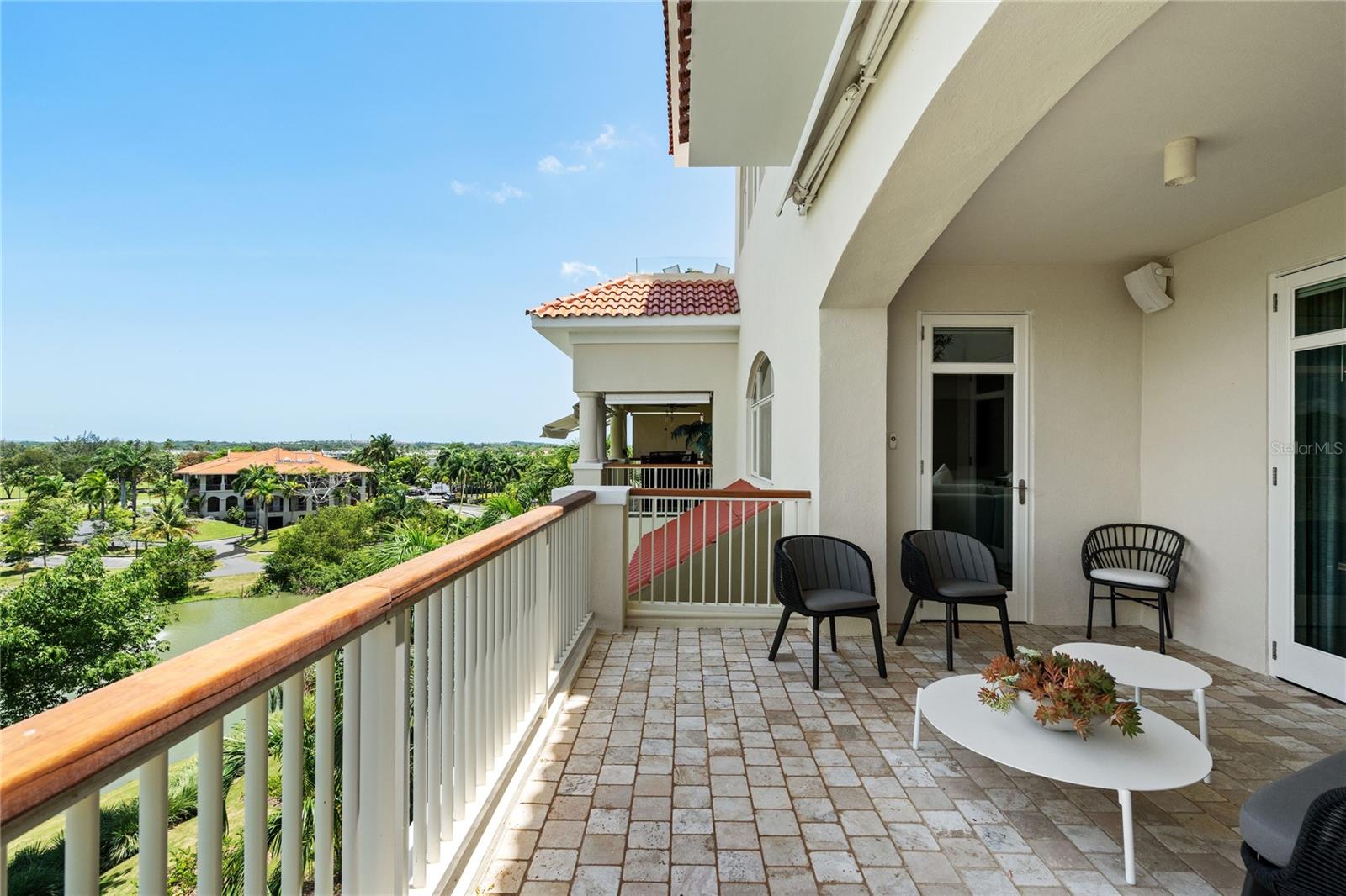 PR9106892 Property Photo