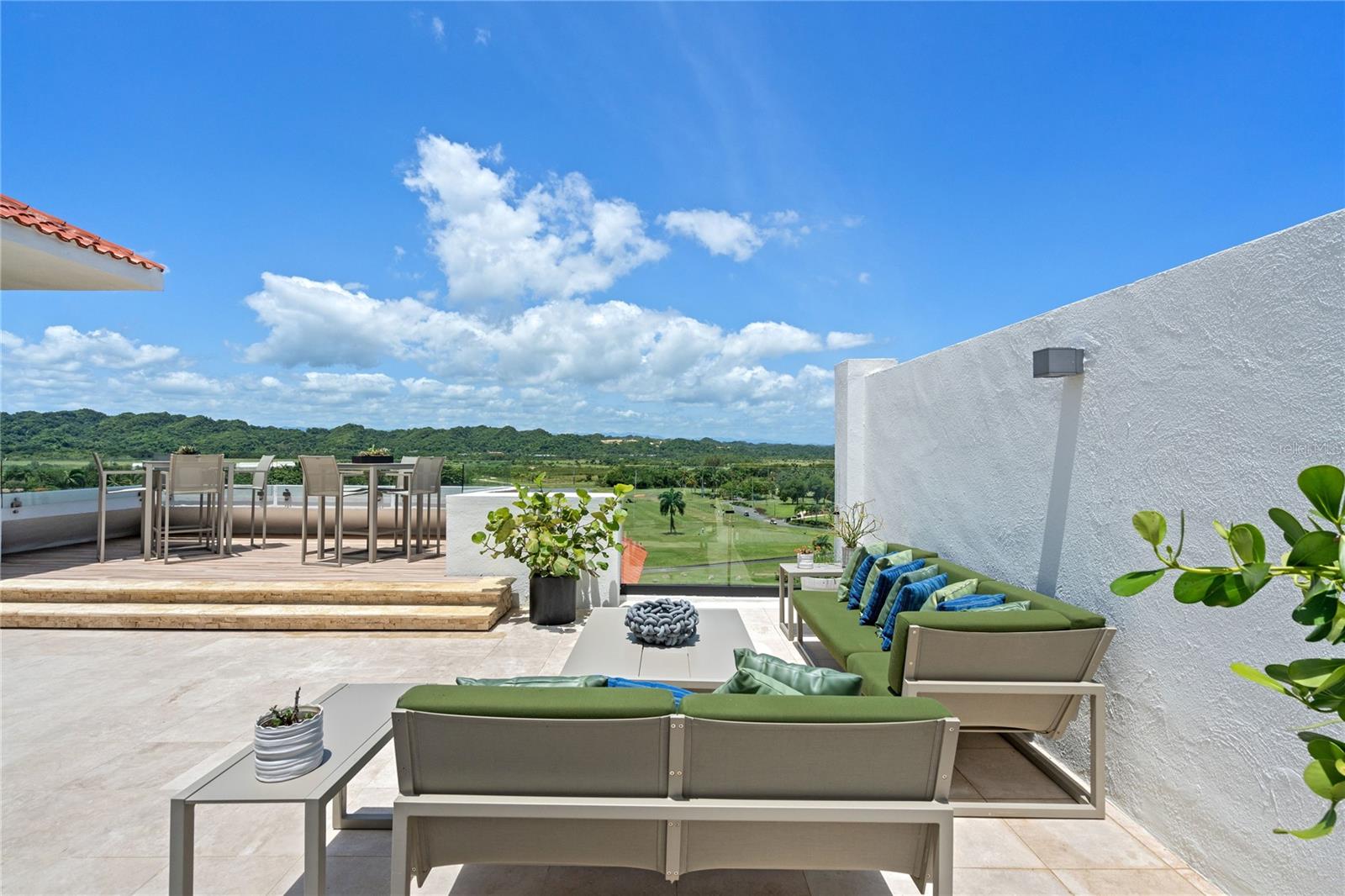 PR9106892 Property Photo