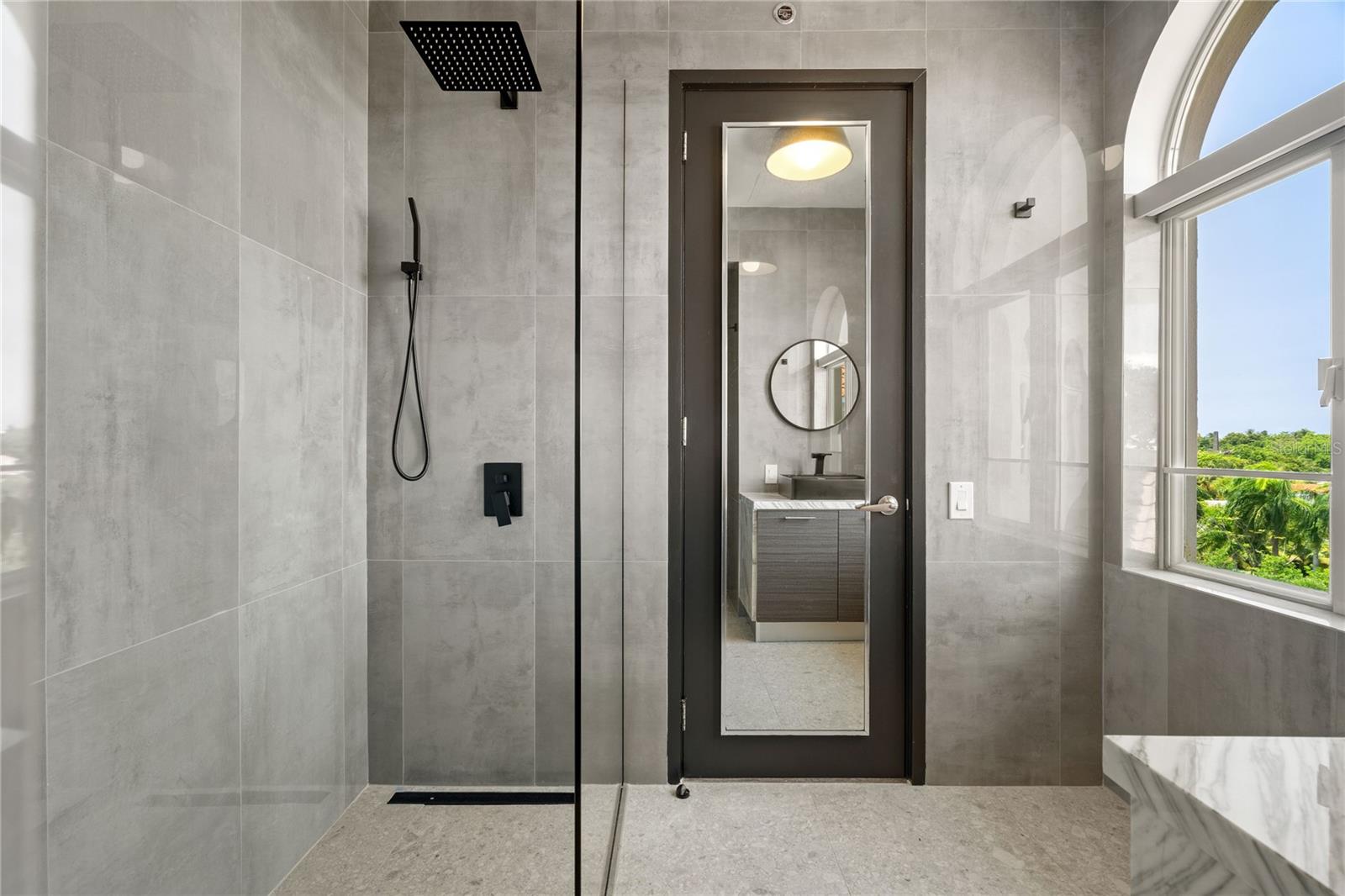 PR9106892 Property Photo