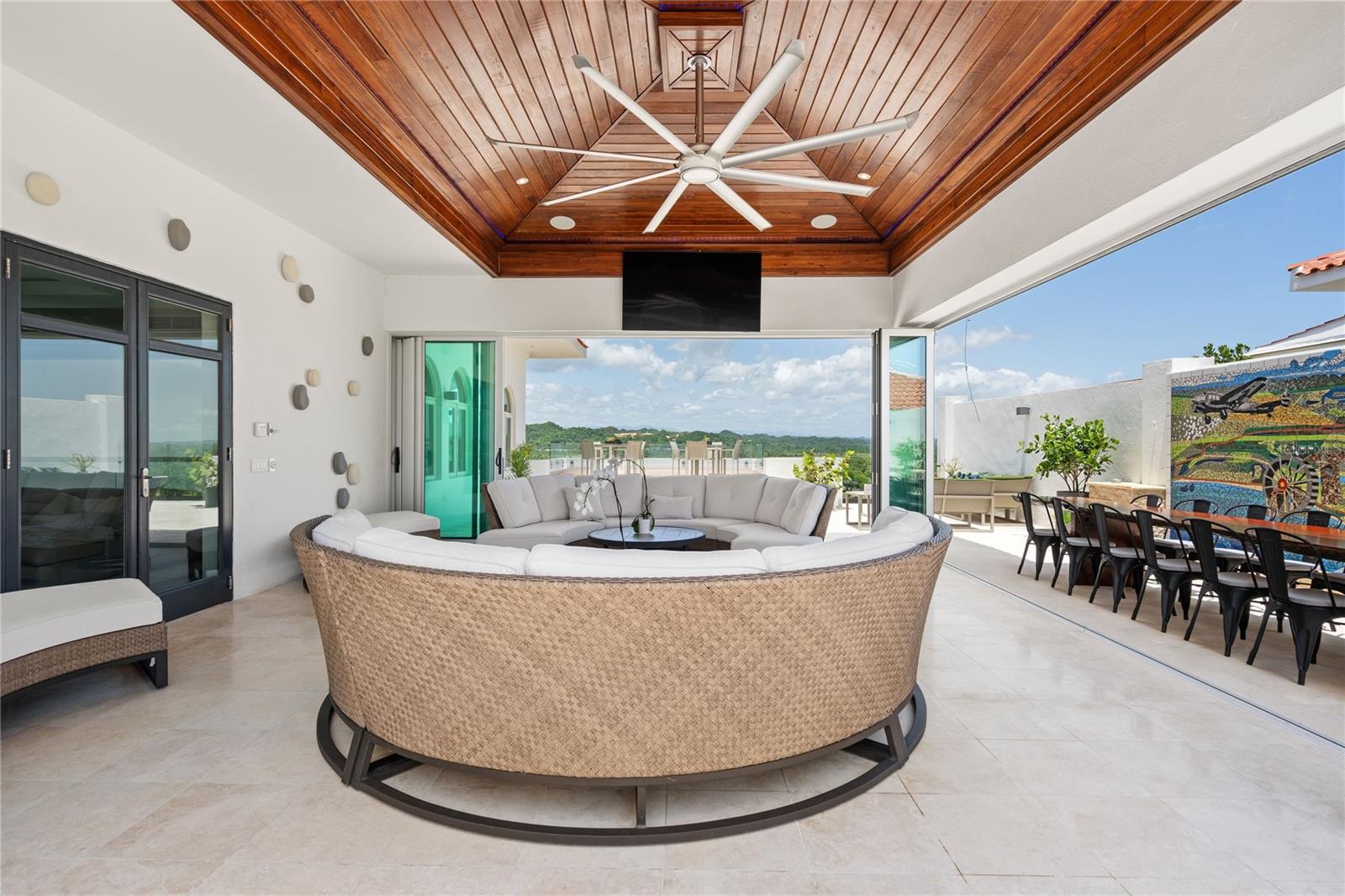 PR9106892 Property Photo