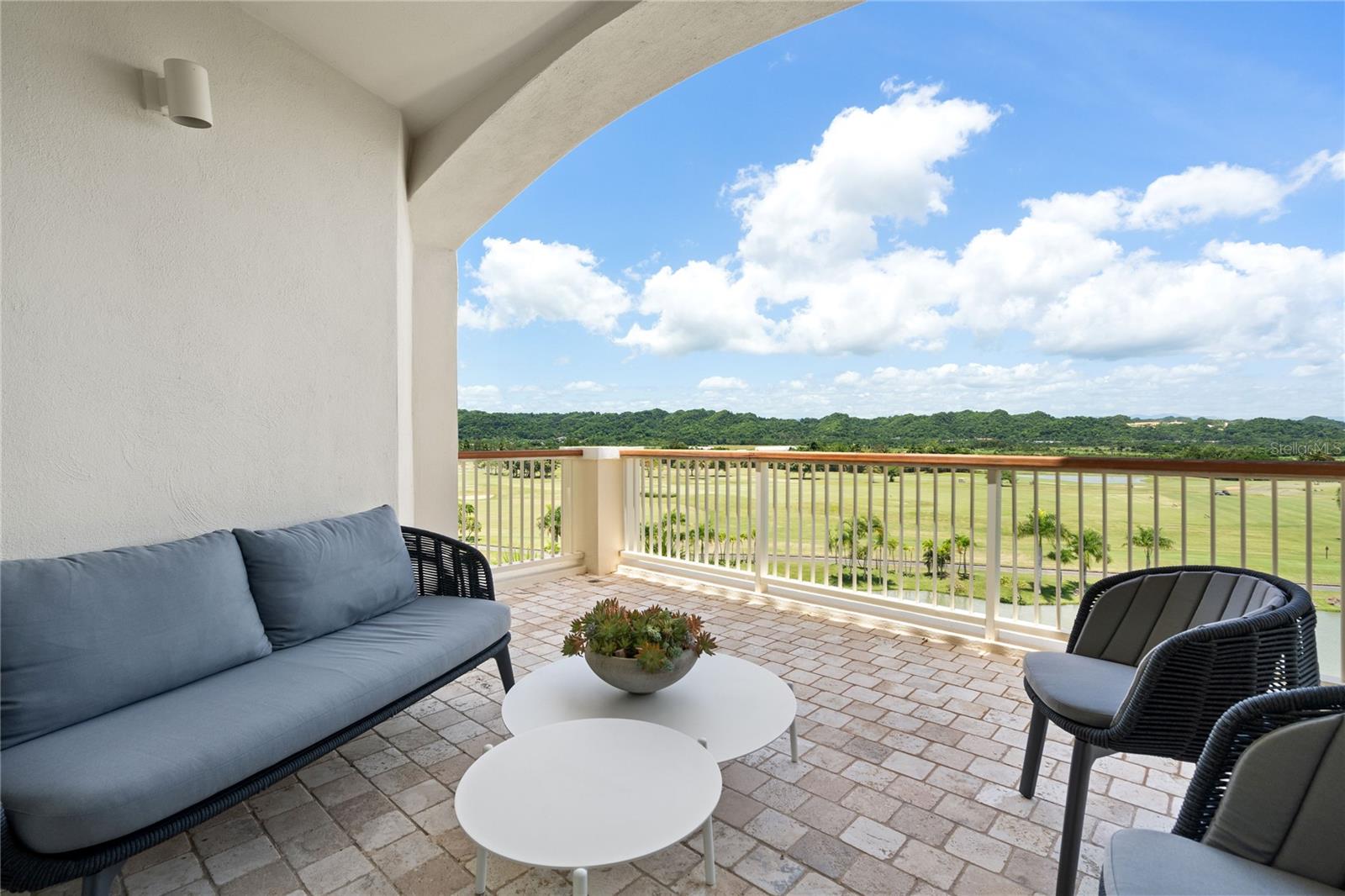 PR9106892 Property Photo