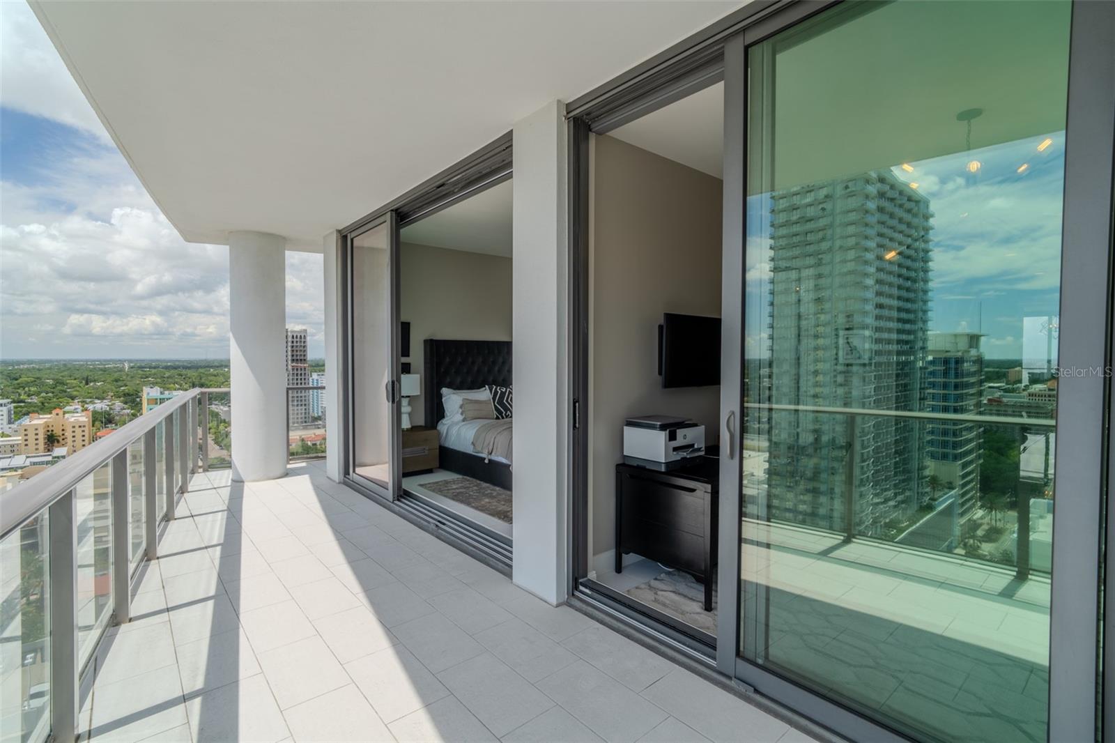 100 1ST AVE N #2205, ST PETERSBURG, FL, 33701