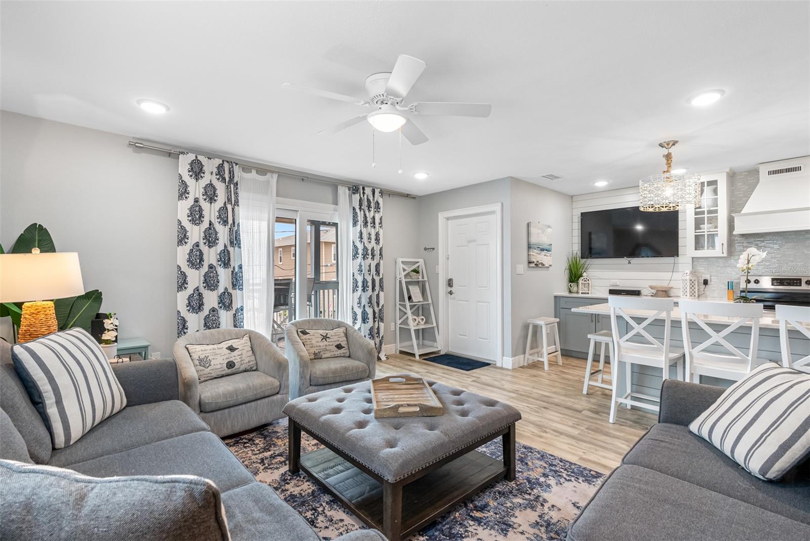 812 GULF BLVD #3, INDIAN ROCKS BEACH, FL, 33785