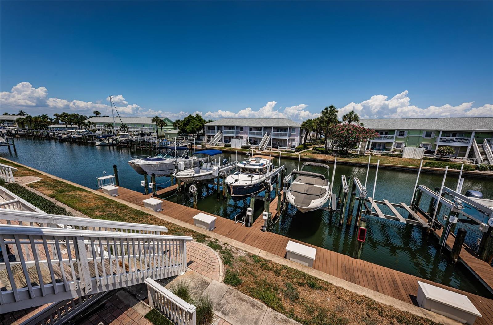 4834 BEACH DR SE #F, ST PETERSBURG, FL, 33705