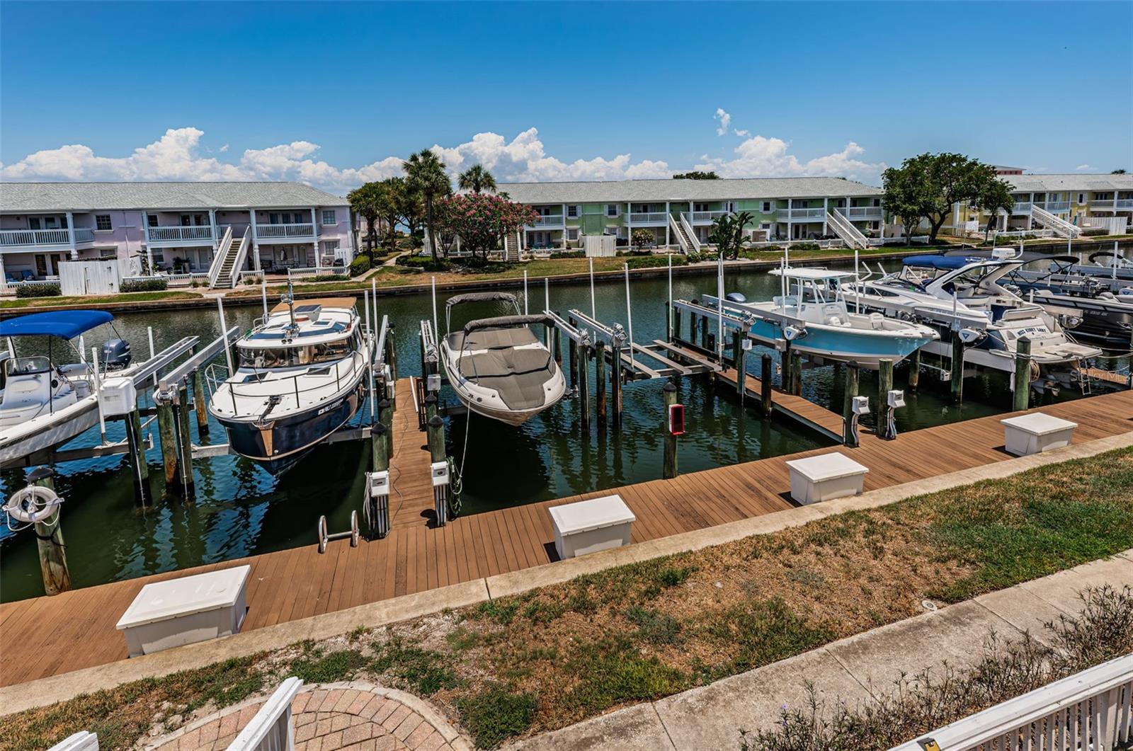 4834 BEACH DR SE #F, ST PETERSBURG, FL, 33705