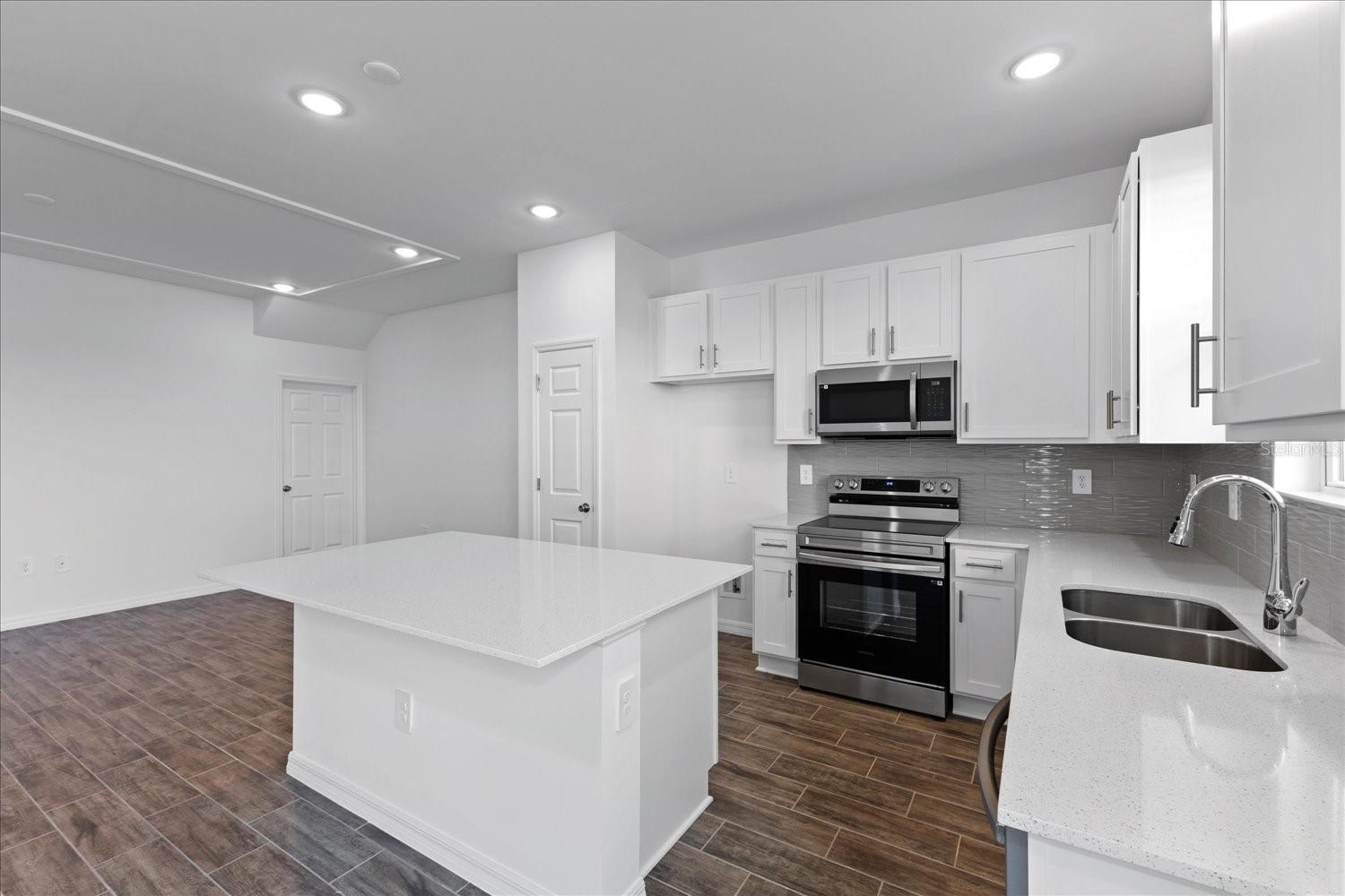 17343 PEREGRINE WAY, PUNTA GORDA, FL, 33982