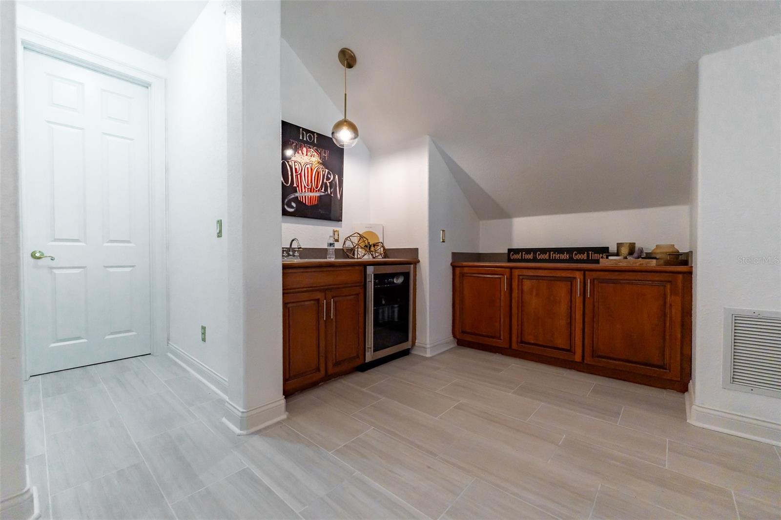 9210 SOUTHERN BREEZE DR, ORLANDO, FL, 32836