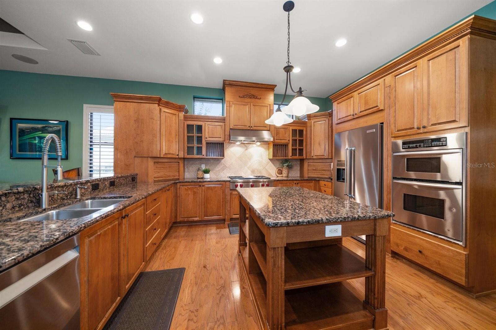 667 RICHMOND CLOSE, TARPON SPRINGS, FL, 34688