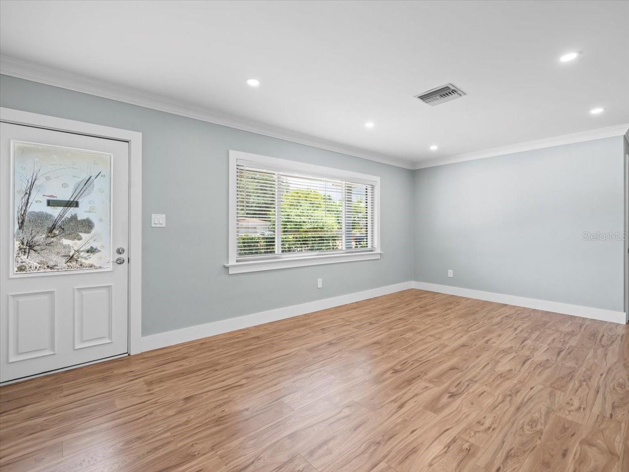 2347 EASTWOOD DR, CLEARWATER, FL, 33765