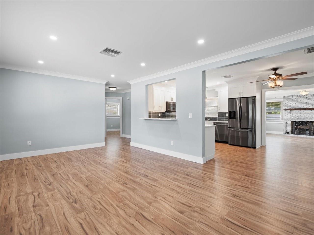 2347 EASTWOOD DR, CLEARWATER, FL, 33765
