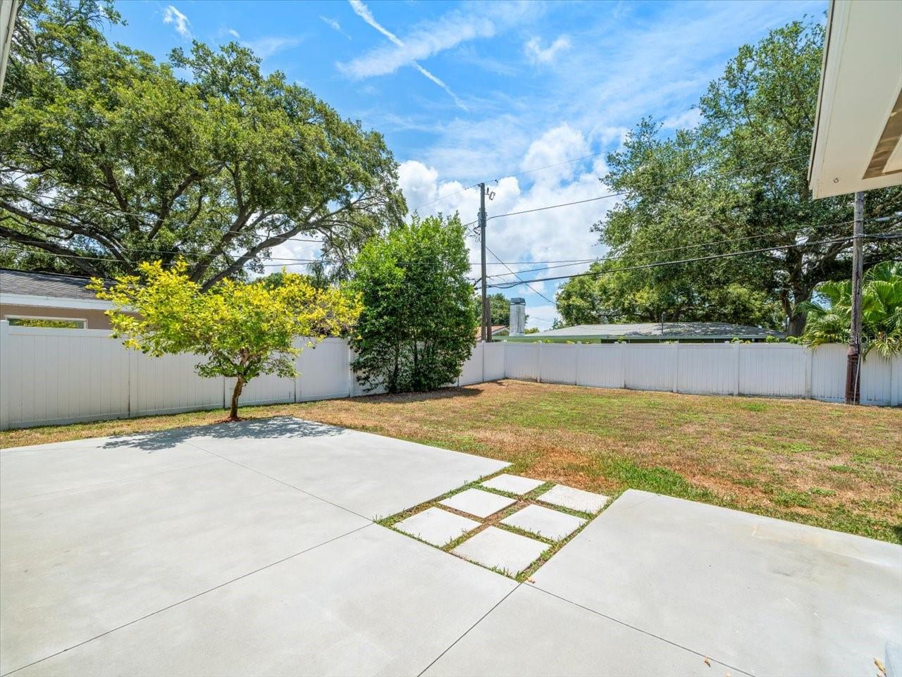2347 EASTWOOD DR, CLEARWATER, FL, 33765