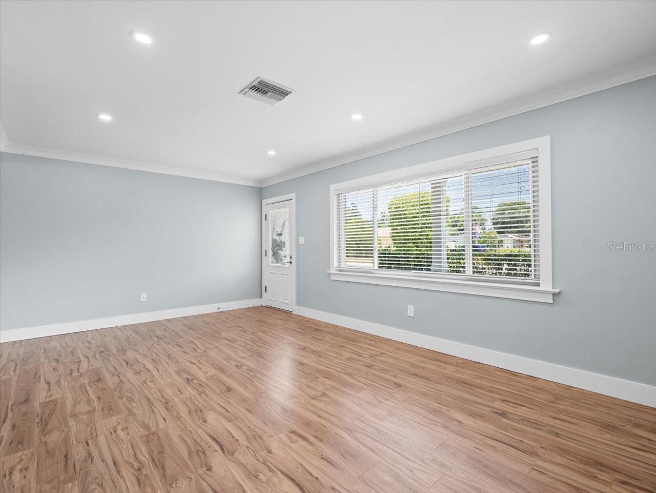2347 EASTWOOD DR, CLEARWATER, FL, 33765