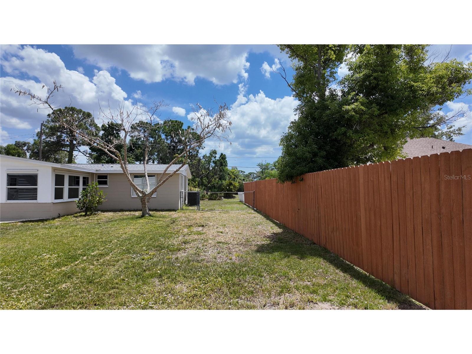 1620 LAKEVIEW PL, ENGLEWOOD, FL, 34223