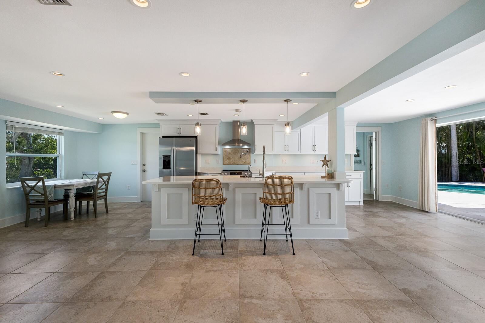 506 69TH ST, HOLMES BEACH, FL, 34217