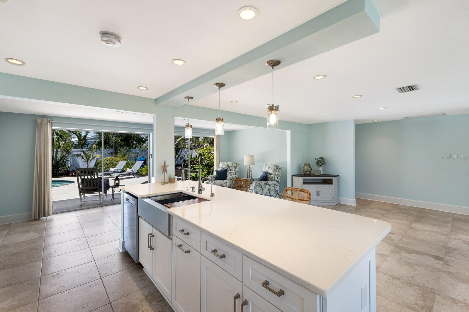 506 69TH ST, HOLMES BEACH, FL, 34217